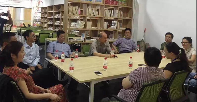 江蘇省僑聯(lián)領導蒞臨淘寶文化藝術品城調研